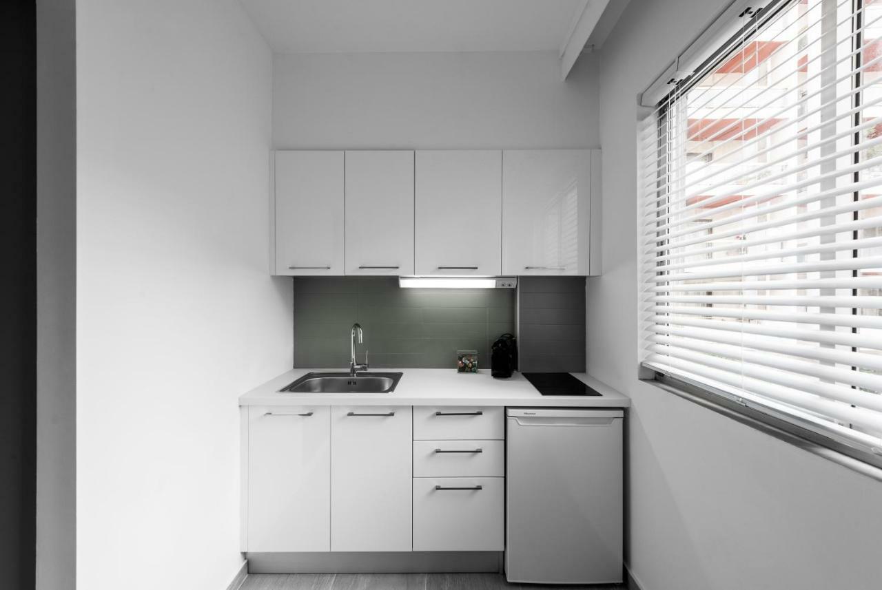 M&F Luxury Suites Est. 2019 / F Suite Салоники Экстерьер фото